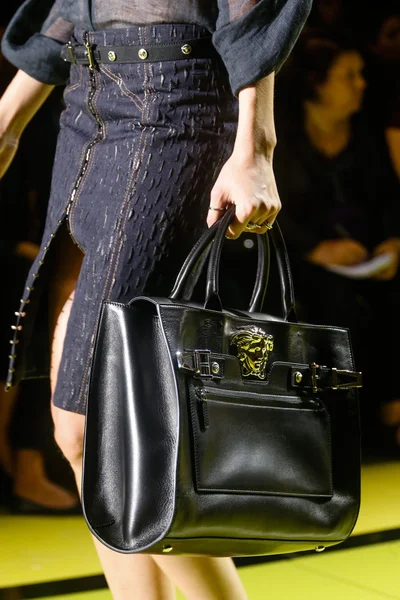 Look 5